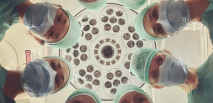 photo-1579684385127-1ef15d508118